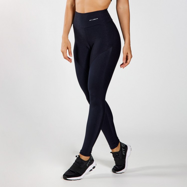 Legging Fitness Micro Canelada Com Recorte Brilho Preto