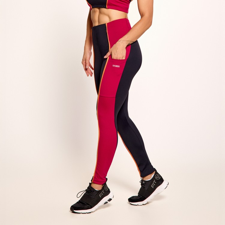 Calça Legging Poliamida Preta com Bolso e Recortes