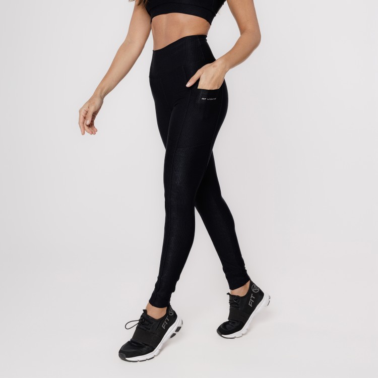 Calça Legging Micro Canelada Com Bolsos Preta