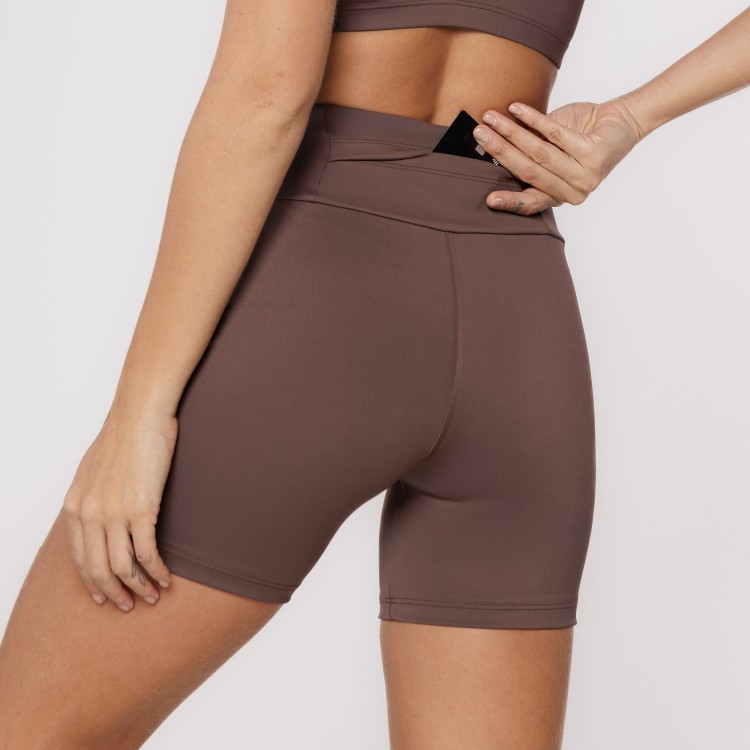 Short Fitness Poliamida com Bolso Invisível no Cós Chocolate
